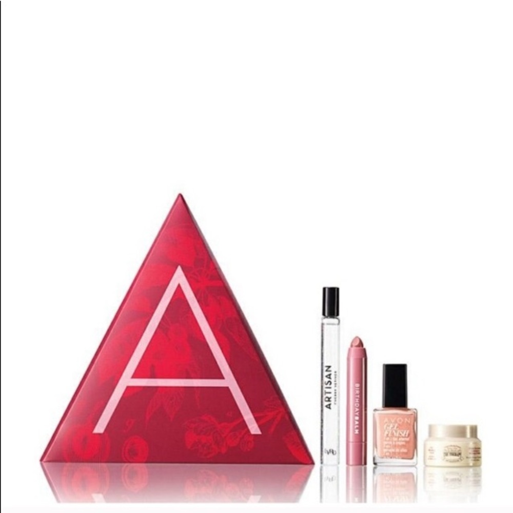🛍 🆕 Avon A Box Set